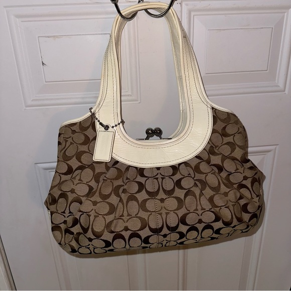 Coach signature ERGO pleated satchel - Picture 2 of 10